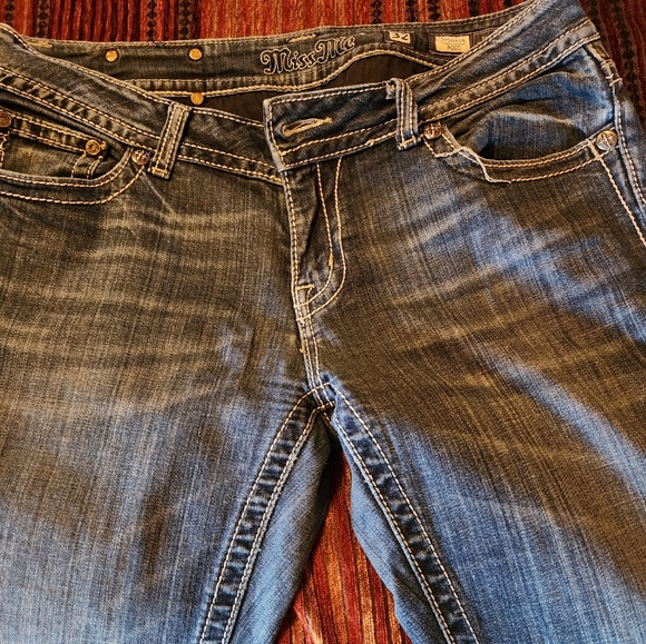 Jeans - Picture 3 of 3